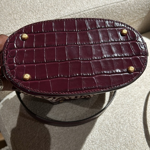 Tory Burch Garnet and Cream Chenille Bucket Bag - Picture 5 of 8